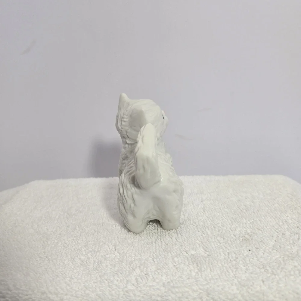 Vintage White Persian Cat Figurine Ceramic Glossy Blue Eyes Longhair Collectible
